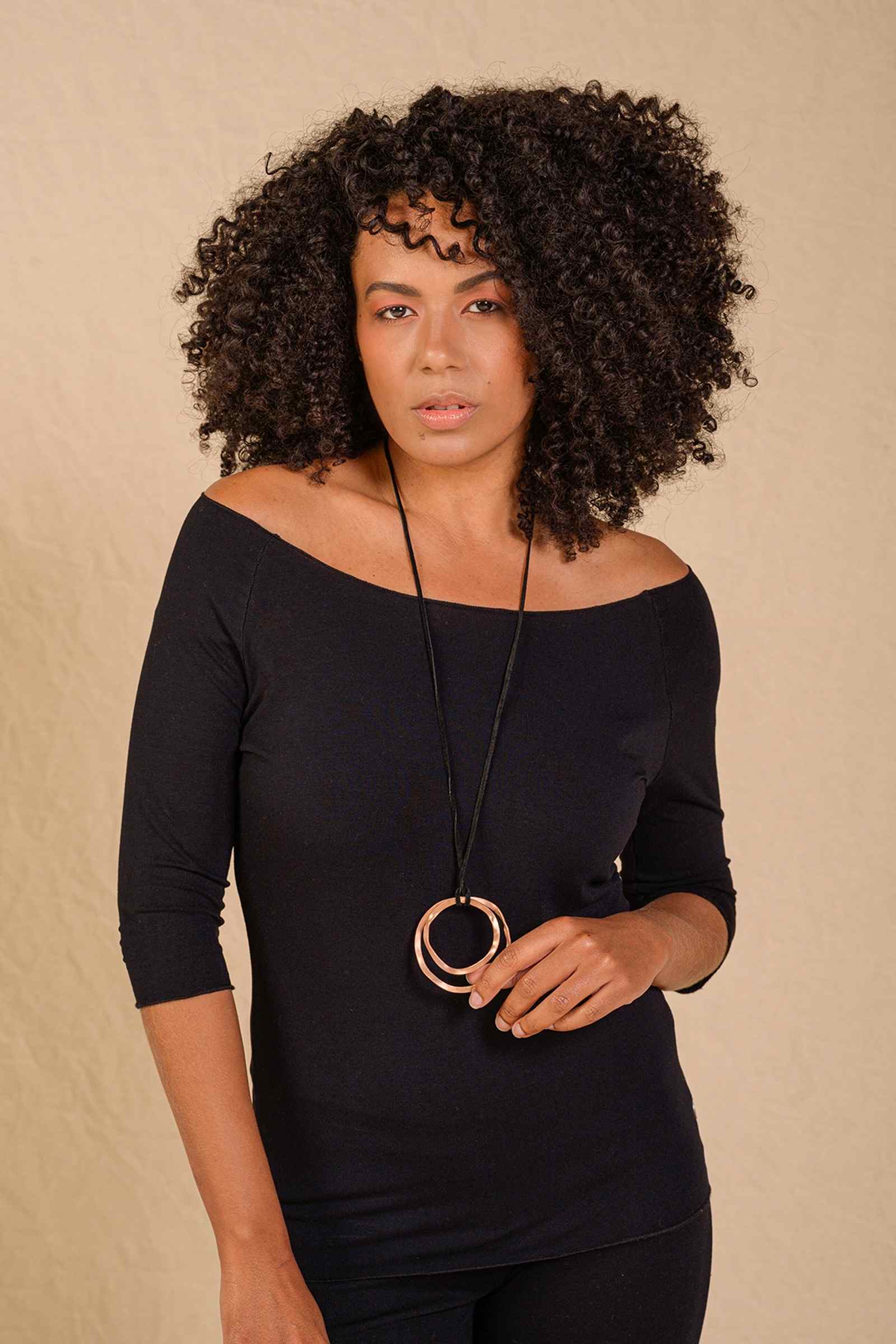 Alicia black top